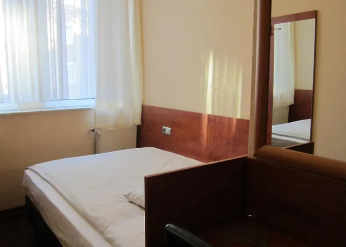 Altstadt Rheinblick Hotel 2*