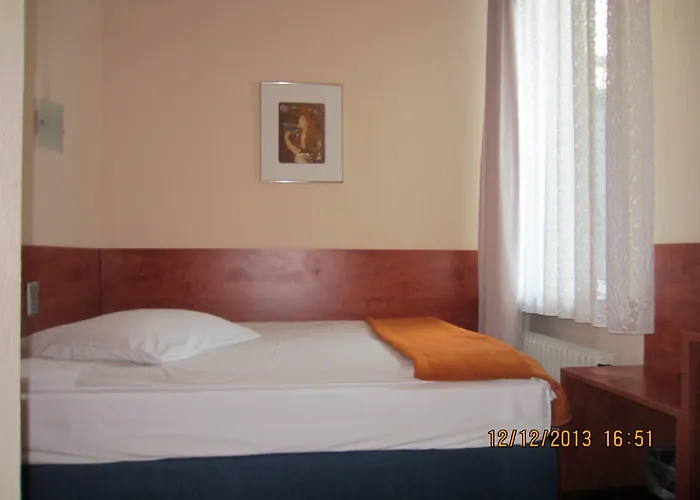 Altstadt Rheinblick Hotel 2*