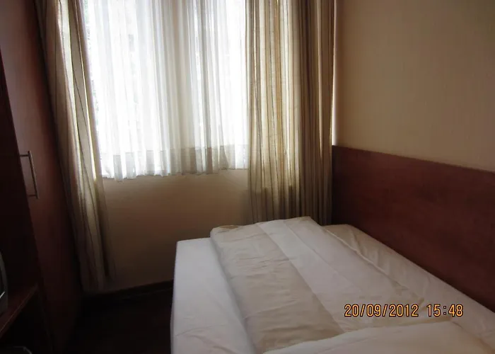 Hotel Altstadt Rheinblick 2*