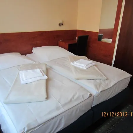 Altstadt Rheinblick Hotel 2*